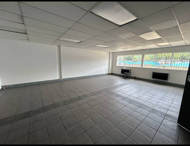 2,170M² WAREHOUSE TO LET IN SPARTAN